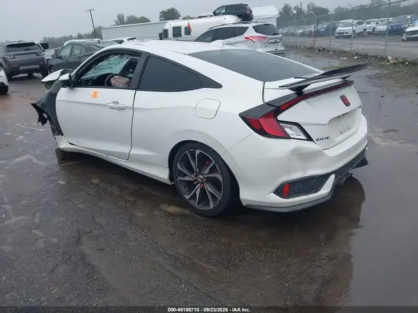 2HGFC3A55HH752766 — 2017 Honda Civic, фото 3 с аукциона IAAI, Передняя часть