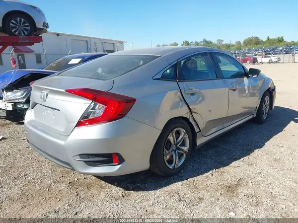 19XFC2F55HE034728 — 2017 Honda Civic, фото 4 с аукциона IAAI, Передняя часть