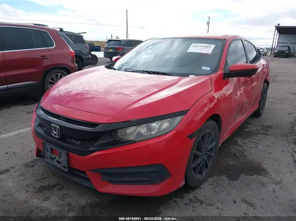 2HGFC2F58HH572183 — 2017 Honda Civic, фото 2 с аукциона IAAI, Левый бок
