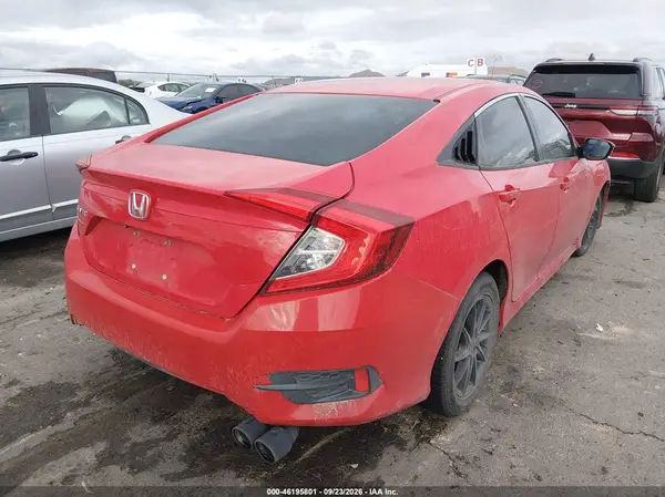 2HGFC2F58HH572183 — 2017 Honda Civic, фото 4 с аукциона IAAI, Левый бок