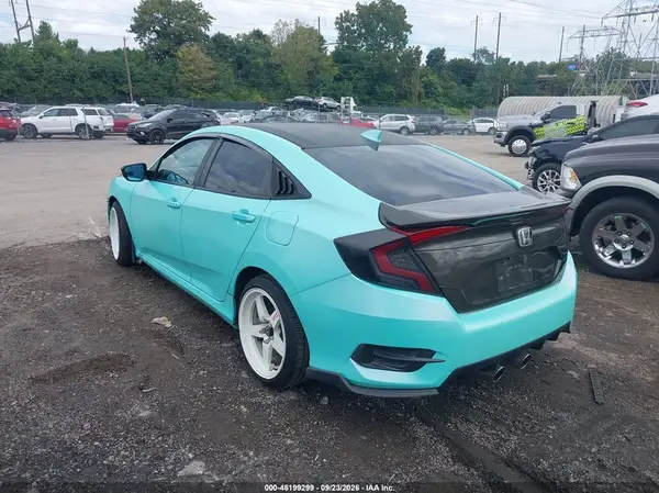 19XFC2F76HE063138 — 2017 Honda Civic, фото 3 с аукциона IAAI, Естественный износ