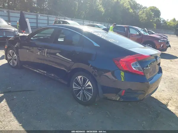 19XFC1F7XHE022229 — 2017 Honda Civic, фото 3 с аукциона IAAI, Передняя часть справа