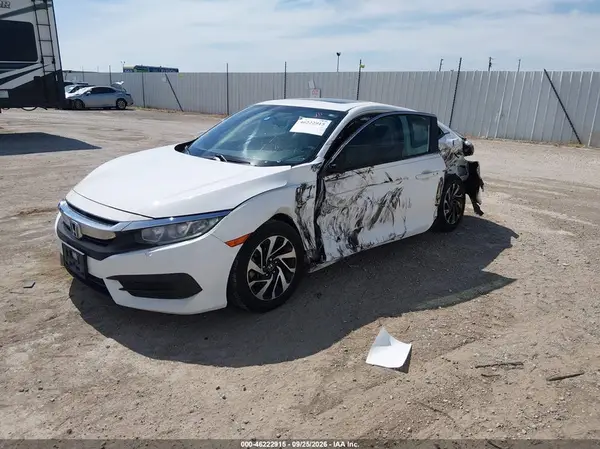 2HGFC4B00HH306775 — 2017 Honda Civic, фото 2 с аукциона IAAI 14.10.2026, Естественный износ