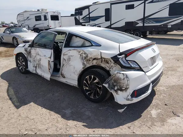 2HGFC4B00HH306775 — 2017 Honda Civic, фото 3 с аукциона IAAI 14.10.2026, Естественный износ