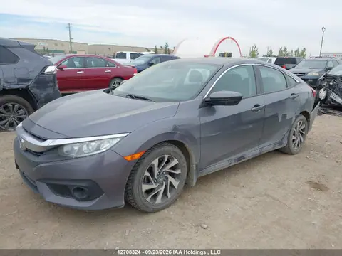 2018 Honda Civic VIN 2HGFC2F83JH035754 фото 2