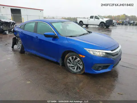 2HGFC2F6XJH018402 — 2018 Honda Civic, Задняя часть, фото до ремонта