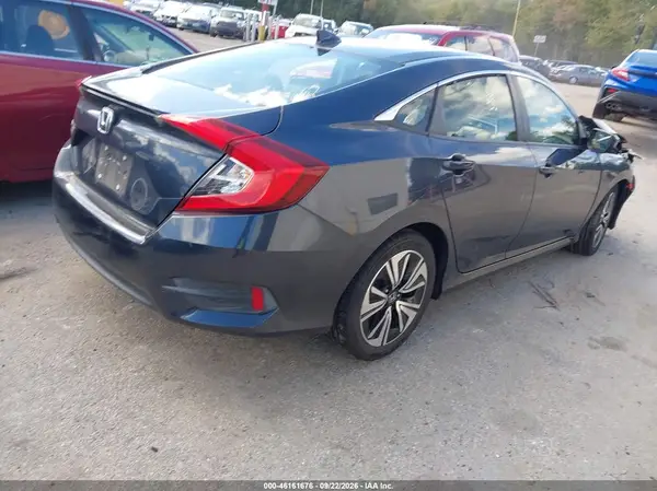 JHMFC1F31JX019995 — 2018 Honda Civic, фото 4 с аукциона IAAI, Передняя часть