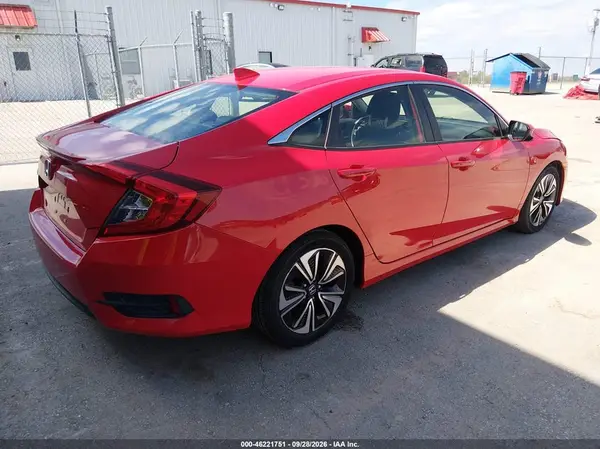 JHMFC1F37JX025851 — 2018 Honda Civic, фото 4 с аукциона IAAI, Повреждения со всех сторон
