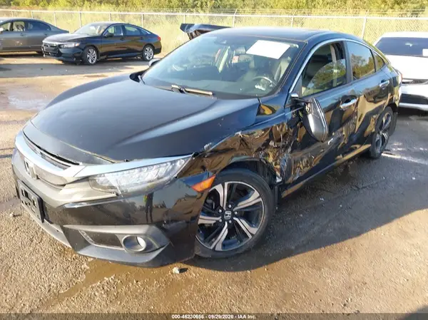 JHMFC1F99JX025791 — 2018 Honda Civic, фото 2 с аукциона IAAI, Левый бок