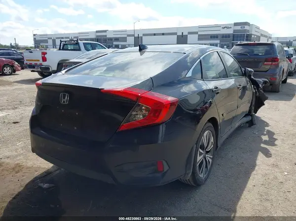 JHMFC1F31JX009712 — 2018 Honda Civic, фото 4 с аукциона IAAI, Передняя часть справа