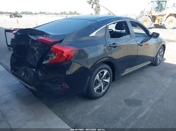 19XFC2F6XKE211340 — 2019 Honda Civic, фото 4 с аукциона IAAI, Задняя часть