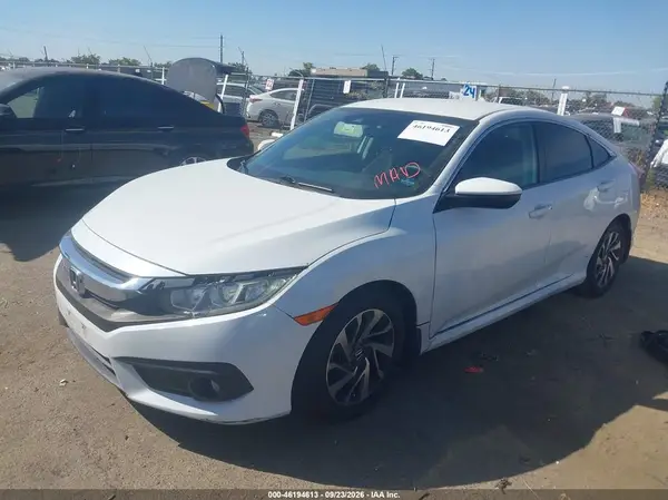 2HGFC2F61KH554060 — 2019 Honda Civic, фото 2 с аукциона IAAI 14.10.2026, Правый бок