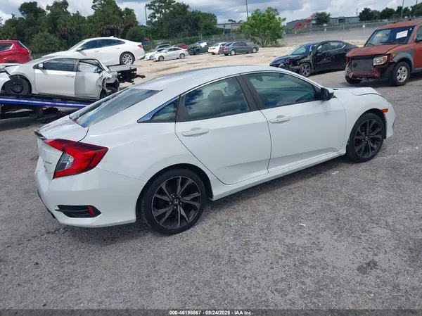 2HGFC2F8XKH575202 — 2019 Honda Civic, фото 4 с аукциона IAAI, Задняя часть слева