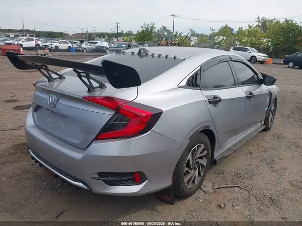 2HGFC2F65KH529114 — 2019 Honda Civic, фото 4 с аукциона IAAI, Передняя часть