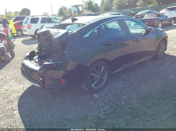 19XFC1F35KE010509 — 2019 Honda Civic, фото 4 с аукциона IAAI, Задняя часть