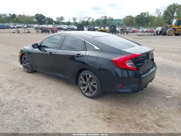 2HGFC2F88LH591321 — 2020 Honda Civic, фото 3 с аукциона IAAI, Передняя и задняя части