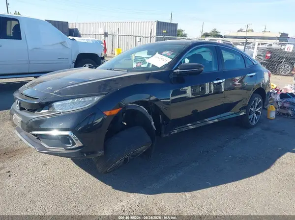 19XFC1F95ME210331 — 2021 Honda Civic, фото 2 с аукциона IAAI, Передняя часть слева