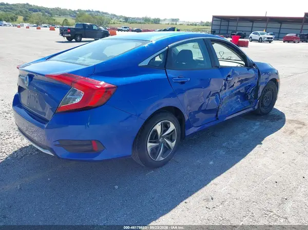 2HGFC2F64MH531956 — 2021 Honda Civic, фото 4 с аукциона IAAI, Передняя часть справа