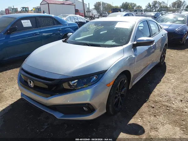 19XFC2F89ME001025 — 2021 Honda Civic, фото 2 с аукциона IAAI, Передняя часть справа