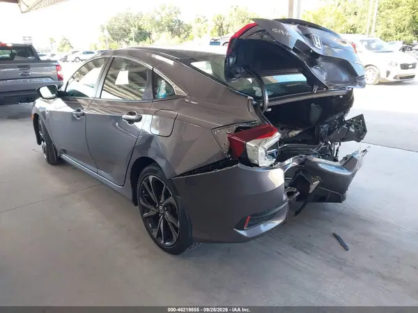 2HGFC2F84MH503592 — 2021 Honda Civic, фото 3 с аукциона IAAI, Задняя часть