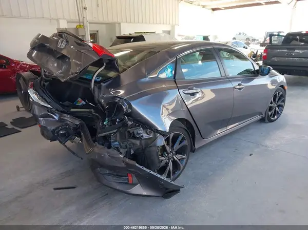 2HGFC2F84MH503592 — 2021 Honda Civic, фото 4 с аукциона IAAI, Задняя часть