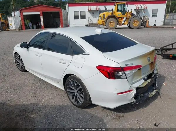2HGFE1F99NH326097 — 2022 Honda Civic, фото 3 с аукциона IAAI 13.10.2026, Следы пожара снаружи
