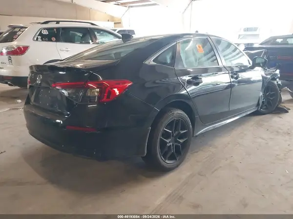 2HGFE2F28RH547575 — 2024 Honda Civic, фото 4 с аукциона IAAI, Повреждения со всех сторон