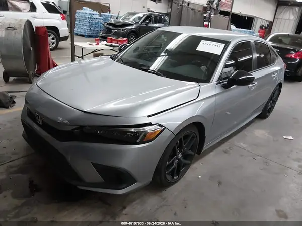 2HGFE2F56RH501009 — 2024 Honda Civic, фото 2 с аукциона IAAI, Передняя часть