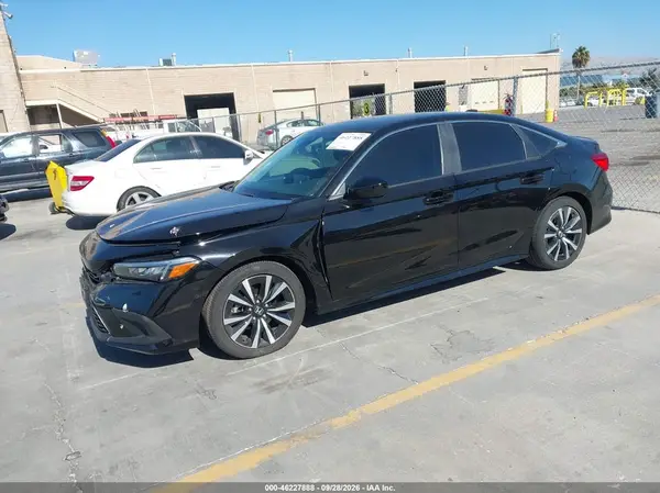2HGFE1F79RH341008 — 2024 Honda Civic, фото 2 с аукциона IAAI, Левый бок