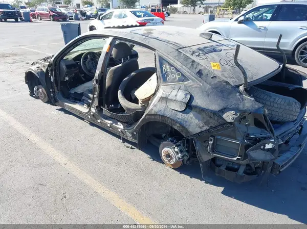 2HGFE4F89SH304752 — 2025 Honda Civic, фото 3 с аукциона IAAI, Биологическая или химическая опасность
