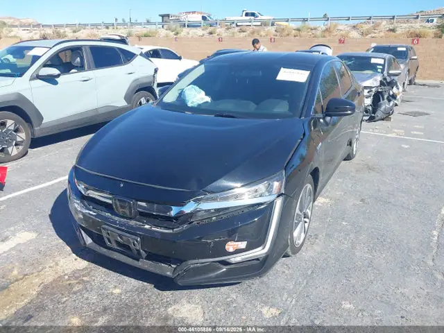 JHMZC5F36JC008549 — 2018 Honda Clarity Plug-IN Hybrid Touring, фото 2 с аукциона IAAI 14.10.2026, Передняя часть