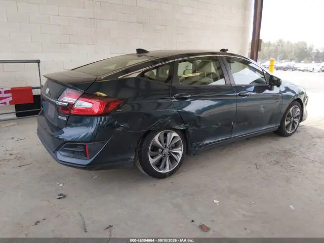 JHMZC5F14JC011190 — 2018 Honda Clarity Plug-IN Hybrid, фото 4 с аукциона IAAI 14.10.2026, Задняя часть справа