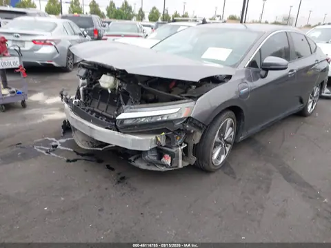 2018 Honda CLARITY PLUG-IN HYBRID VIN JHMZC5F13JC017403 фото 2
