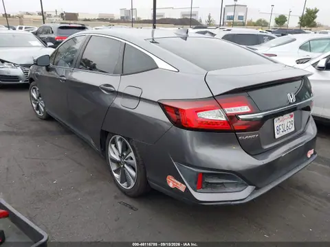 2018 Honda CLARITY PLUG-IN HYBRID VIN JHMZC5F13JC017403 фото 3