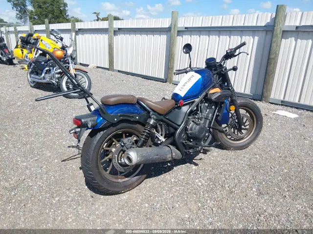 MLHPC561XS5801105 — 2025 Honda CMX500 A2, фото 4 с аукциона IAAI 30.09.2026, Повреждения со всех сторон