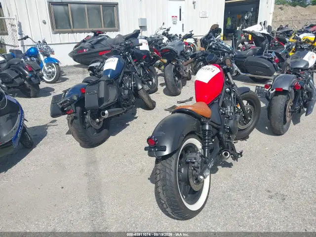 MLHPC5601H5002734 — 2017 Honda CMX500, фото 4 с аукциона IAAI 29.09.2026, Левый и правый бока