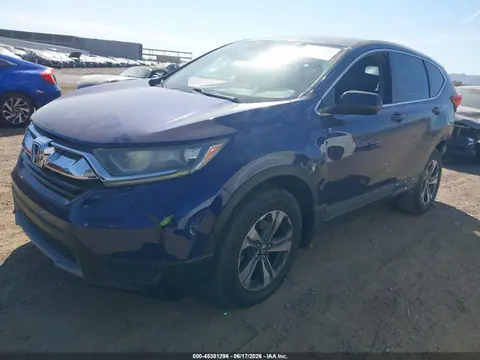 2017 Honda CR-V LX VIN 7FARW5H38HE010021 фото 2