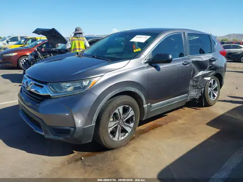 2017 Honda CR-V LX VIN 7FARW5H36HE003861 фото 2