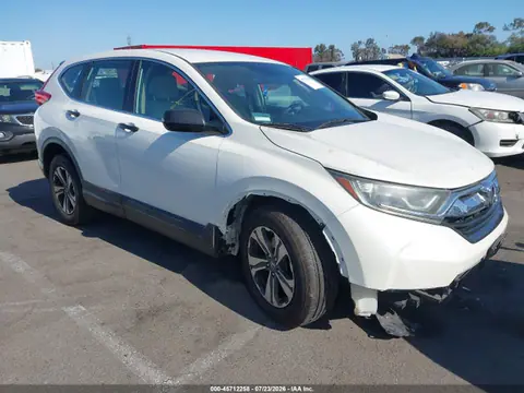 2HKRW5H34JH415151 — 2018 Honda CR-V LX, Передняя часть слева (Left Front), фото до ремонта
