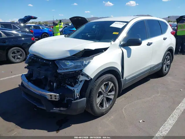 2HKRW5H33JH411818 — 2018 Honda CR-V LX, фото 2 с аукциона IAAI 13.10.2026, Передняя часть слева