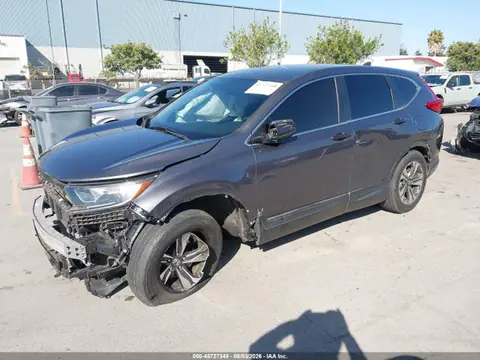 2019 Honda CR-V LX VIN 2HKRW5H32KH415196 фото 2