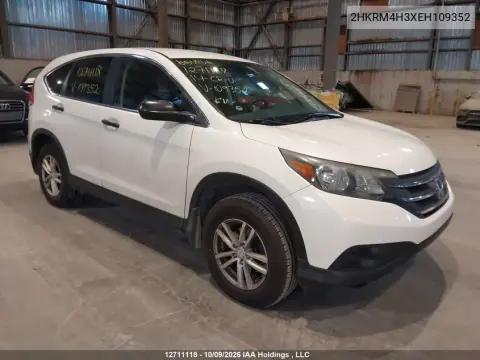 2HKRM4H3XEH109352 — 2014 Honda CR-V, Сзади, фото до ремонта