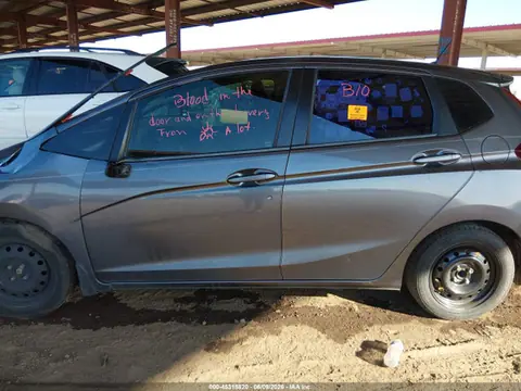 2015 Honda FIT LX VIN 3HGGK5H51FM706052 фото 14