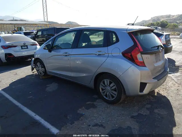 3HGGK5H5XFM748736 — 2015 Honda FIT LX, фото 3 с аукциона IAAI 14.10.2026, Передняя часть