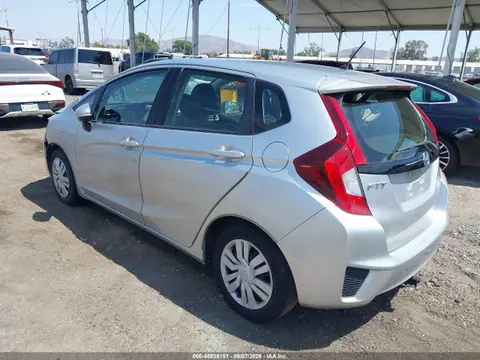 2016 Honda FIT LX VIN JHMGK5H53GX016120 фото 3
