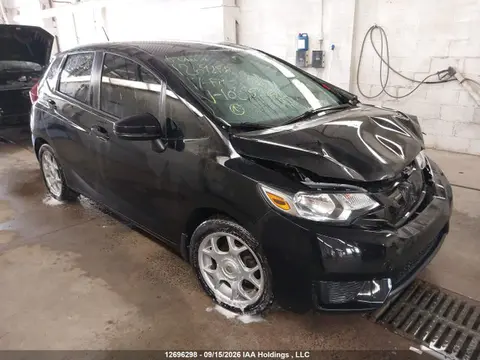 3HGGK5G55HM102752 — 2017 Honda FIT LX, Передняя часть (Front), фото до ремонта