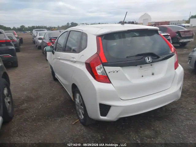 3HGGK5H51HM103153 — 2017 Honda FIT LX, фото 3 с аукциона IAAI 13.10.2026, Передняя часть