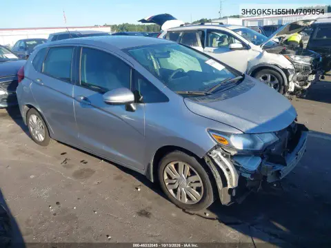 3HGGK5H55HM709054 — 2017 Honda Fit, Передняя часть, фото до ремонта