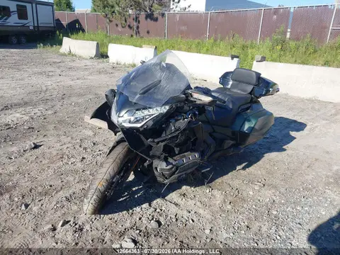 2024 Honda Gl1800 B VIN JH2SC7967RK600006 фото 2