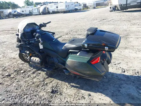 2024 Honda Gl1800 B VIN JH2SC7967RK600006 фото 3